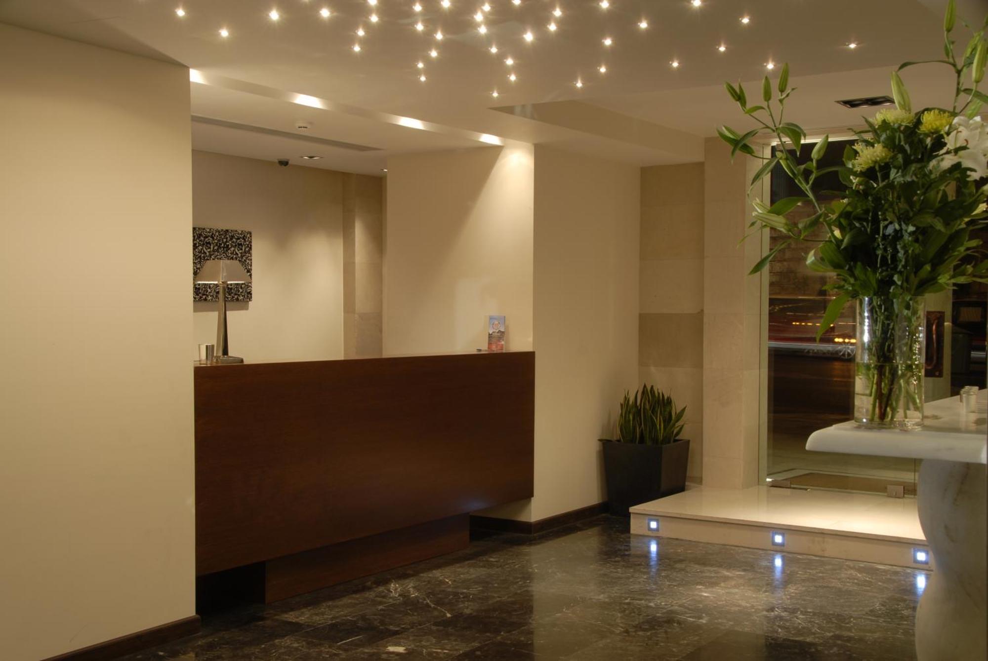 The Athens Gate Hotel מראה פנימי תמונה